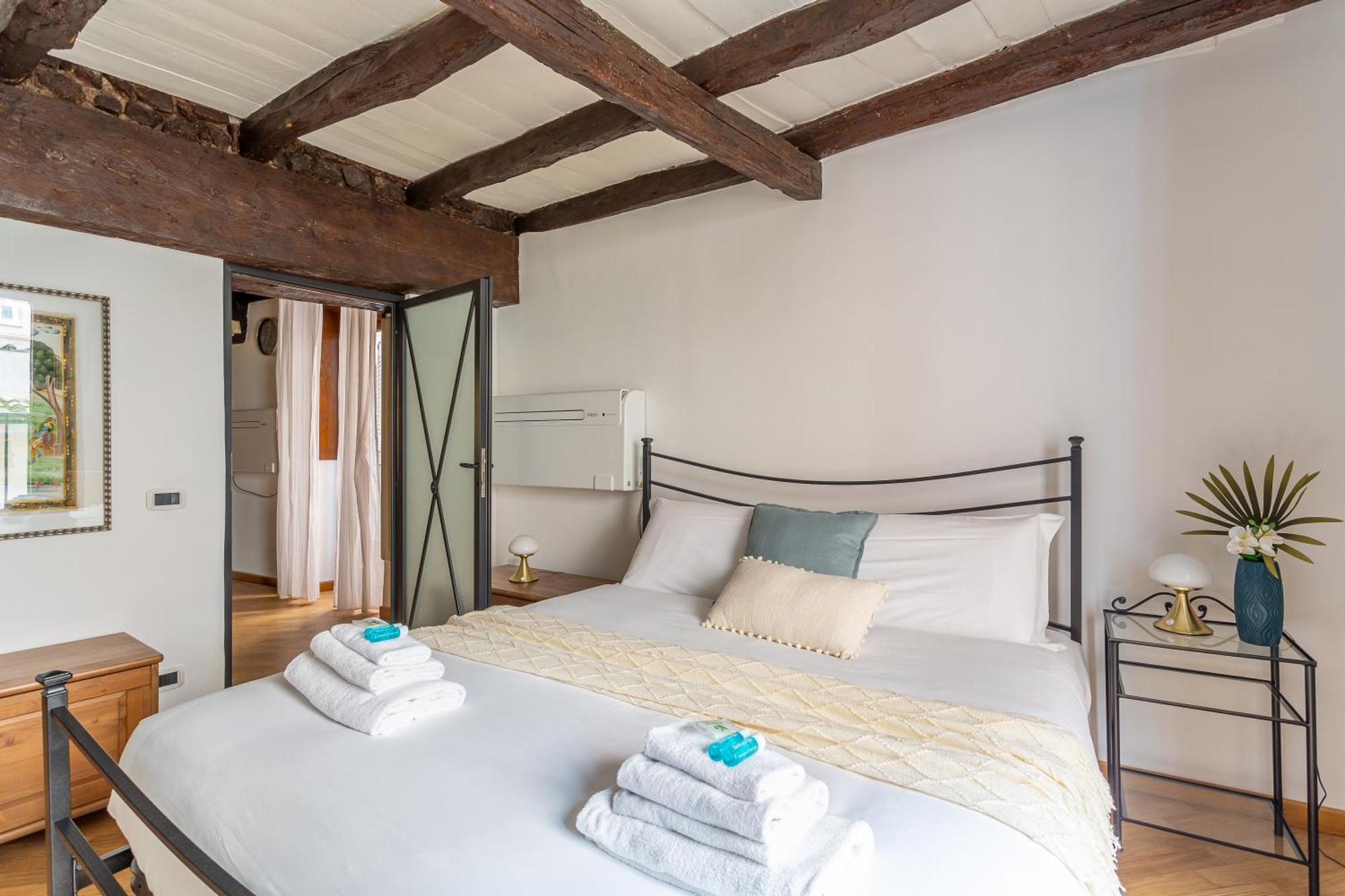 Apartamento Iflat Campo De Fiori's Comfy Gem